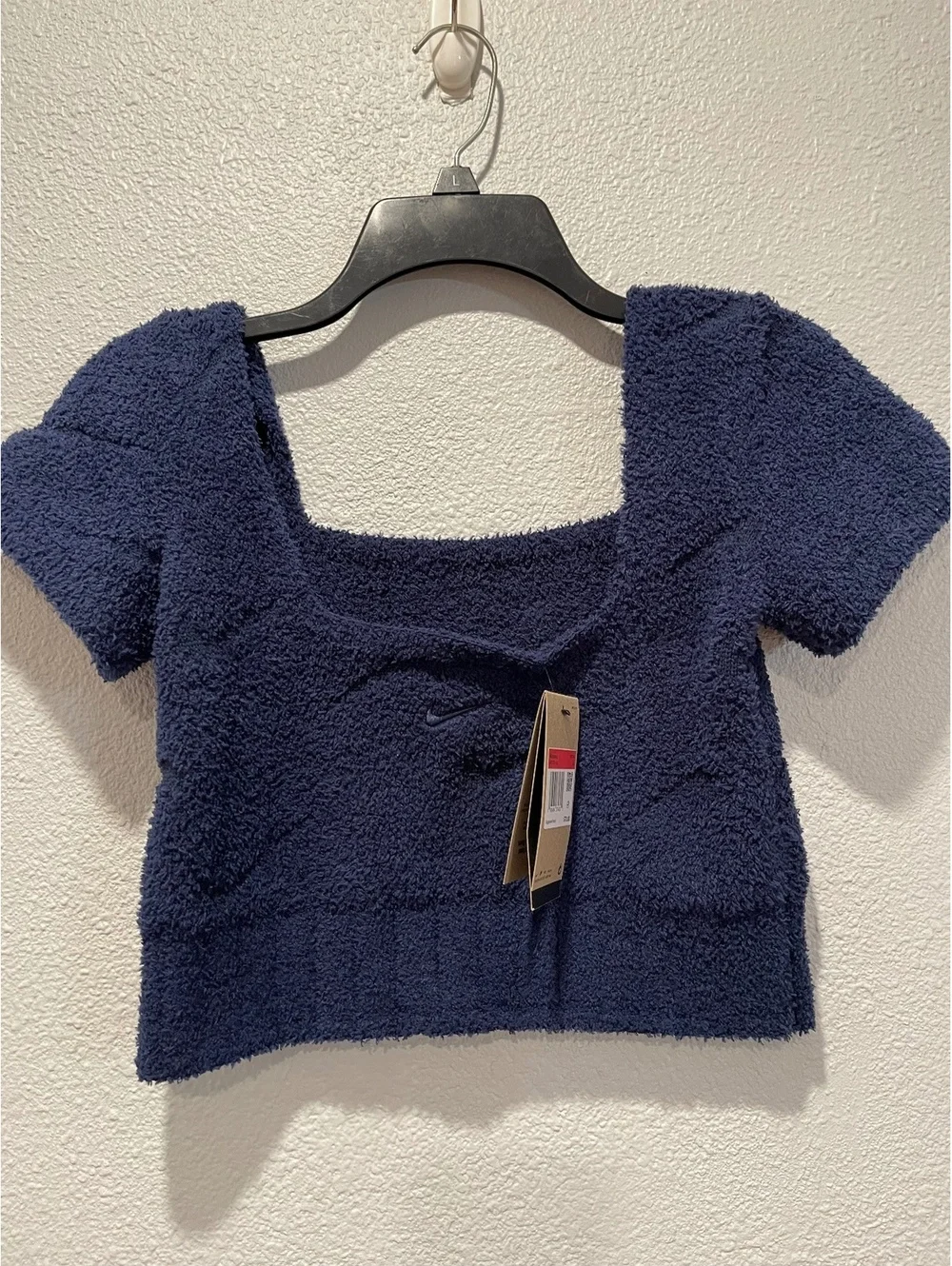 Nike Women's Navy Blue Textured Crop Top Size L